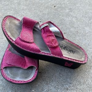 Fuchsia pink Alegria sandals